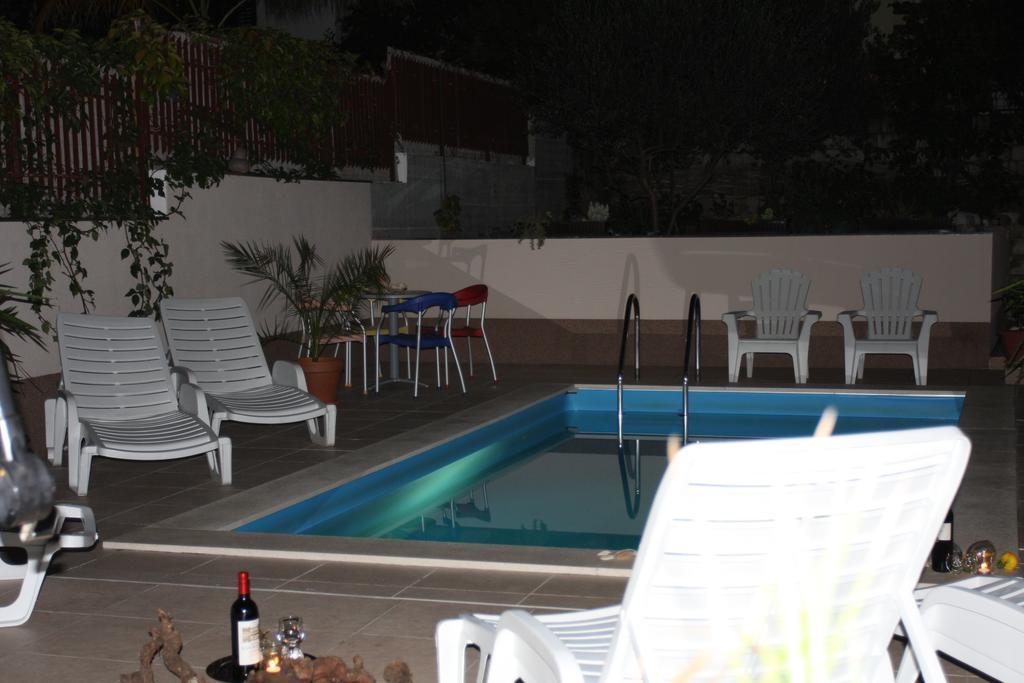 Apartments Villa Natali - Heating Pool Trogir Exterior foto